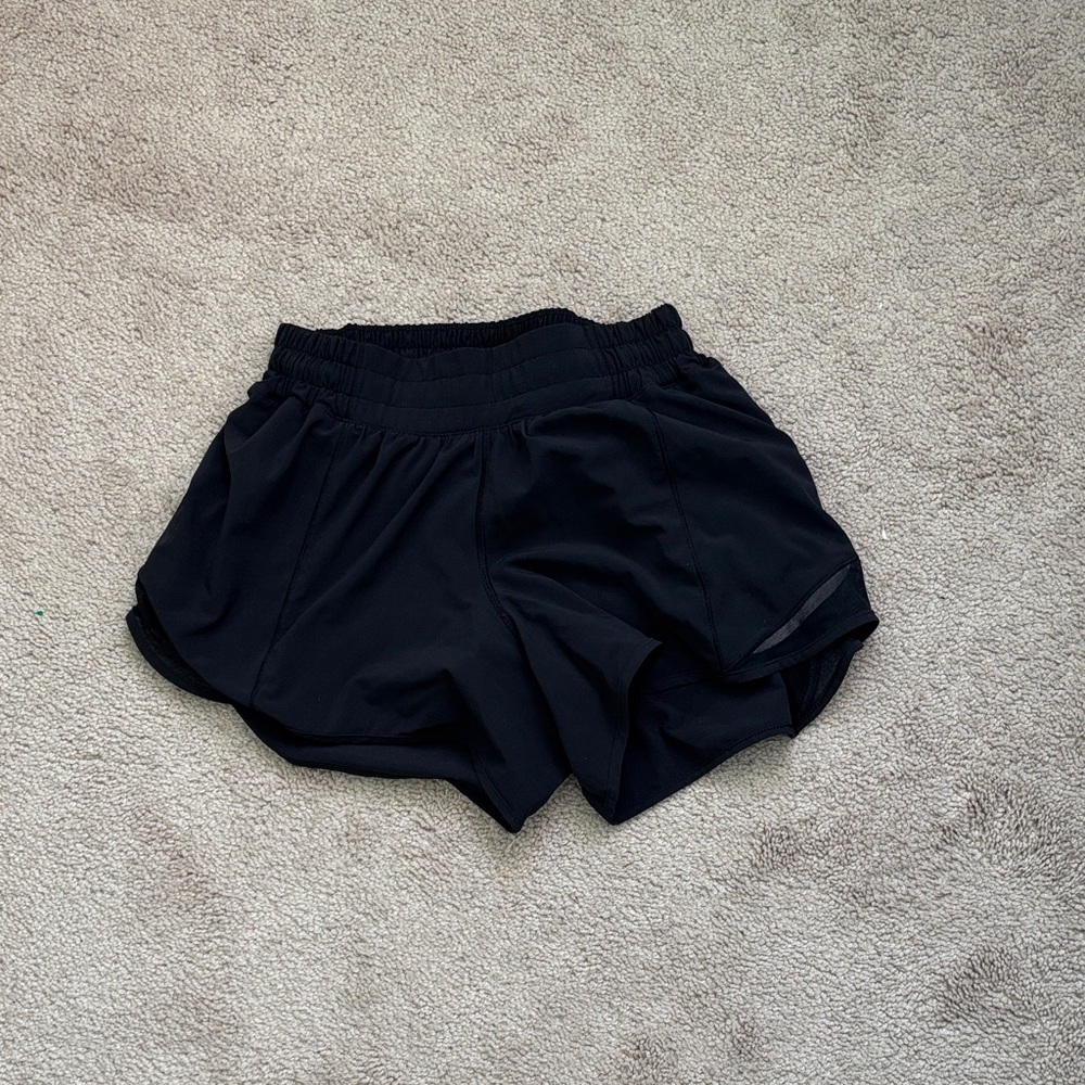 Luluemon Hotty Hot Shorts 4”